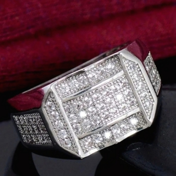 Classic Men's Ring with Geometric Design and Diamond Accents Sz 11
